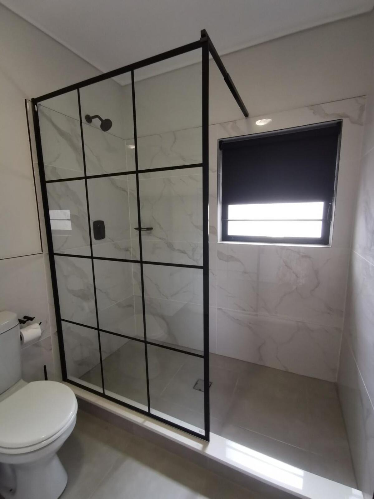 Azure Haven At Munyaka Apartment *