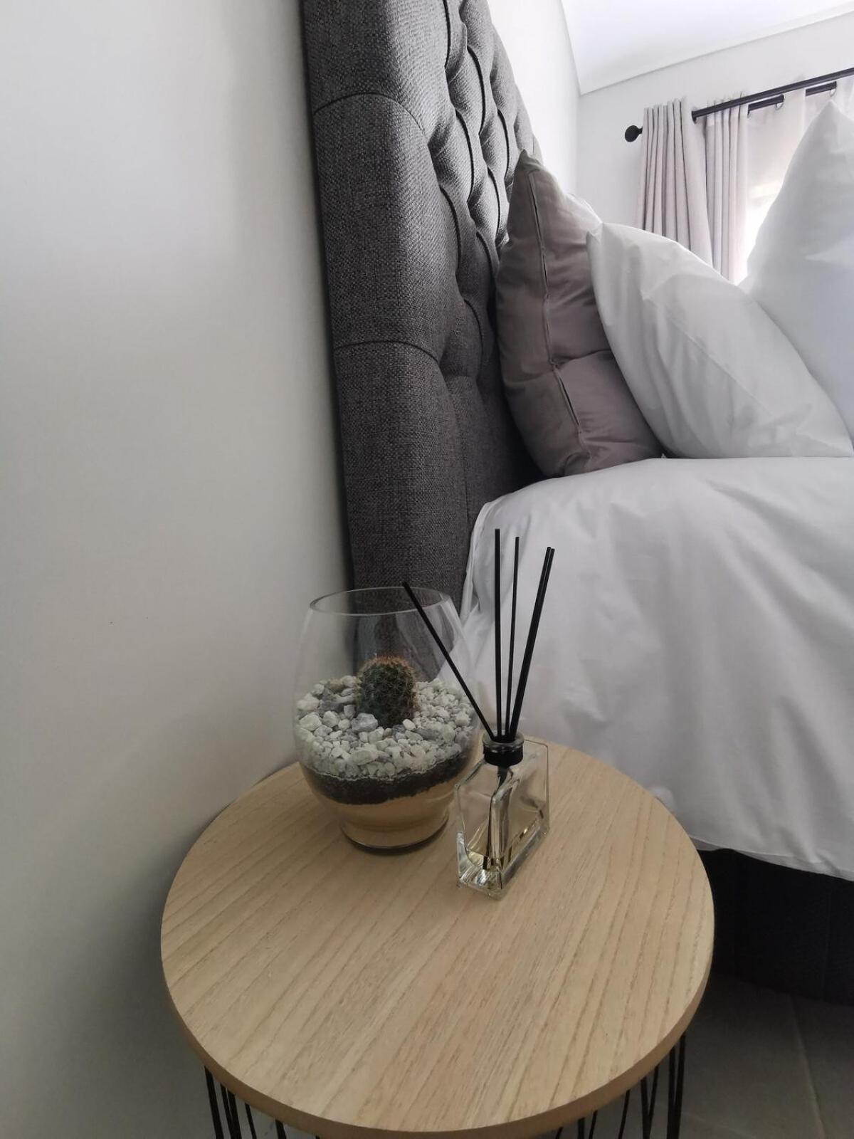 Azure Haven At Munyaka Apartment *